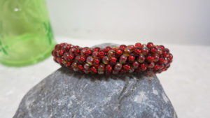 bracelet rolled crochet style red transparent